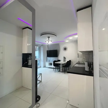 Z Kuchnia Dla 4 Osob W Centrum Bydgoszczy Mbella *