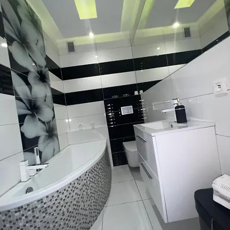 Z Kuchnia Dla 4 Osob W Centrum Bydgoszczy Mbella Bydhošť